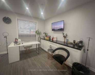 Upper - 3421 Yonge St Lawrence Park North, 多伦多商业用地规划为Commercial并占地750.00平方尺
