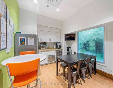 1201 - 1 King St W Bay Street Corridor, Toronto is zoned as CR with total area of 5643.00 sqft
