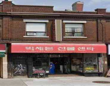 654 Bloor St W Annex, Toronto is zoned as Commercial with total area of 1200.00 sqft

