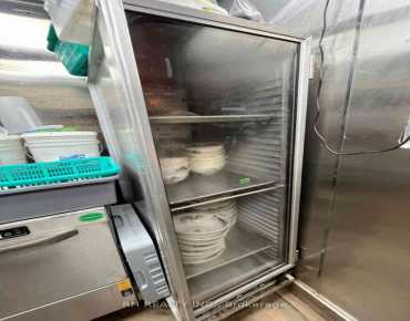 237 Augusta Ave N Kensington-Chinatown, Toronto is zoned as Commercial with total area of 1900.00 sqft
