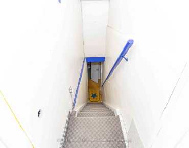 654 Bloor St W Annex, Toronto is zoned as Com/Res with total area of 2640.00 sqft
