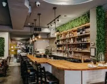 783 Queen St W Niagara, Toronto is zoned as CR with total area of 3550.00 sqft