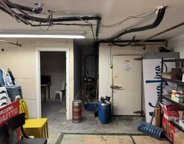 740 King St W Niagara, Toronto is zoned as Business Commerc with total area of 1300.00 sqft