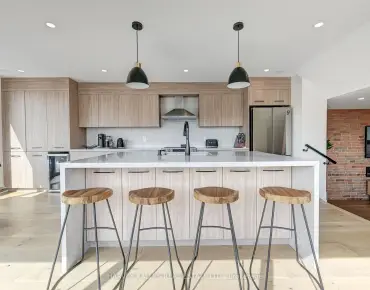 885 Dundas St W Trinity-Bellwoods, Toronto is zoned as CR 2.5 with total area of 3277.00 sqft
