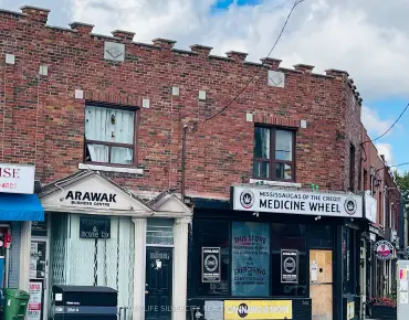 538 Oakwood Ave Oakwood Village, Toronto is zoned as CR2 with total area of 1800.00 sqft