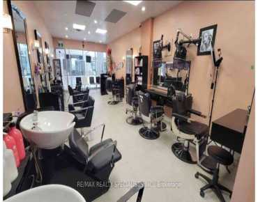 227 - 7777 Weston Rd Vaughan Corporate Centre, 旺市商业用地规划为Commercial/Retai并占地890.00平方尺
