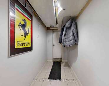 9747 Bathurst St North Richvale, Richmond Hill is zoned as R2 with total area of 14155.00 sqft
