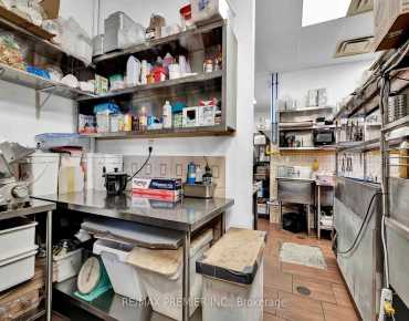 15 - 4000 Steeles Ave W Steeles West Industrial, Vaughan is zoned as COMMERCIAL with total area of 1900.00 sqft
