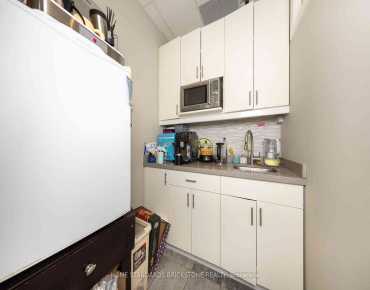 803 - 7191 Yonge St Grandview, Markham is zoned as commercial with total area of 1139.00 sqft
