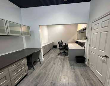 18 - 7181 Yonge St Grandview, Markham is zoned as Commercial Retai with total area of 647.00 sqft