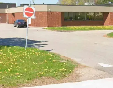 20 - 400 Esna Park Dr Milliken Mills West, Markham is zoned as Industrial with total area of 1821.00 sqft