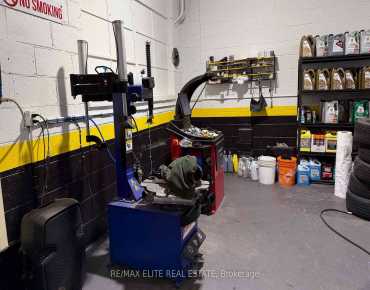 3 - 15 Milford Ave Brookhaven-Amesbury, Toronto is zoned as Industrial with total area of 2200.00 sqft