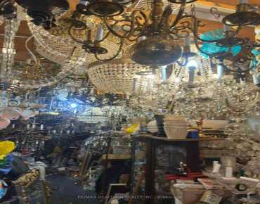 1633&1635 Queen St W South Parkdale, Toronto is zoned as CR2.5(C1;R2 2606 with total area of 950.00 sqft