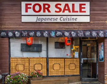 293 Roncesvalles Ave Roncesvalles, Toronto is zoned as commercial with total area of 1200.00 sqft