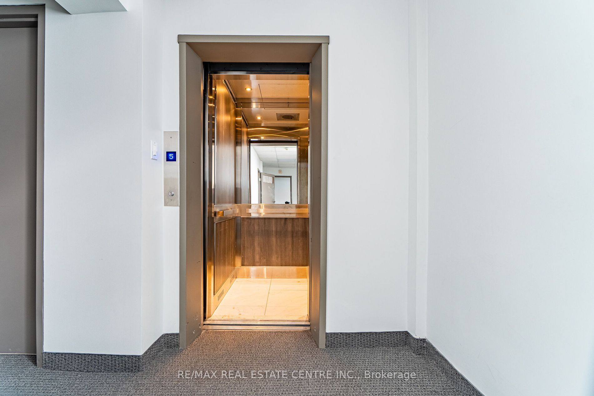 Commercial for lease