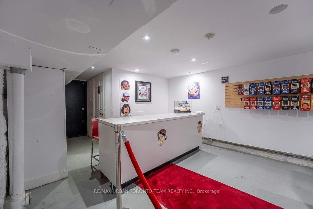 Commercial for lease