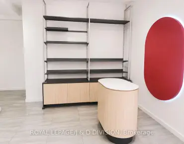 Retai-2577 Yonge Stre