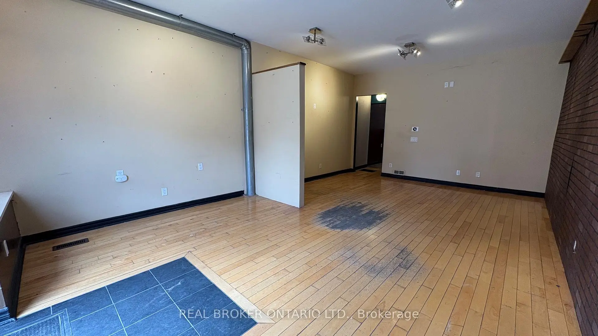 Commercial for lease