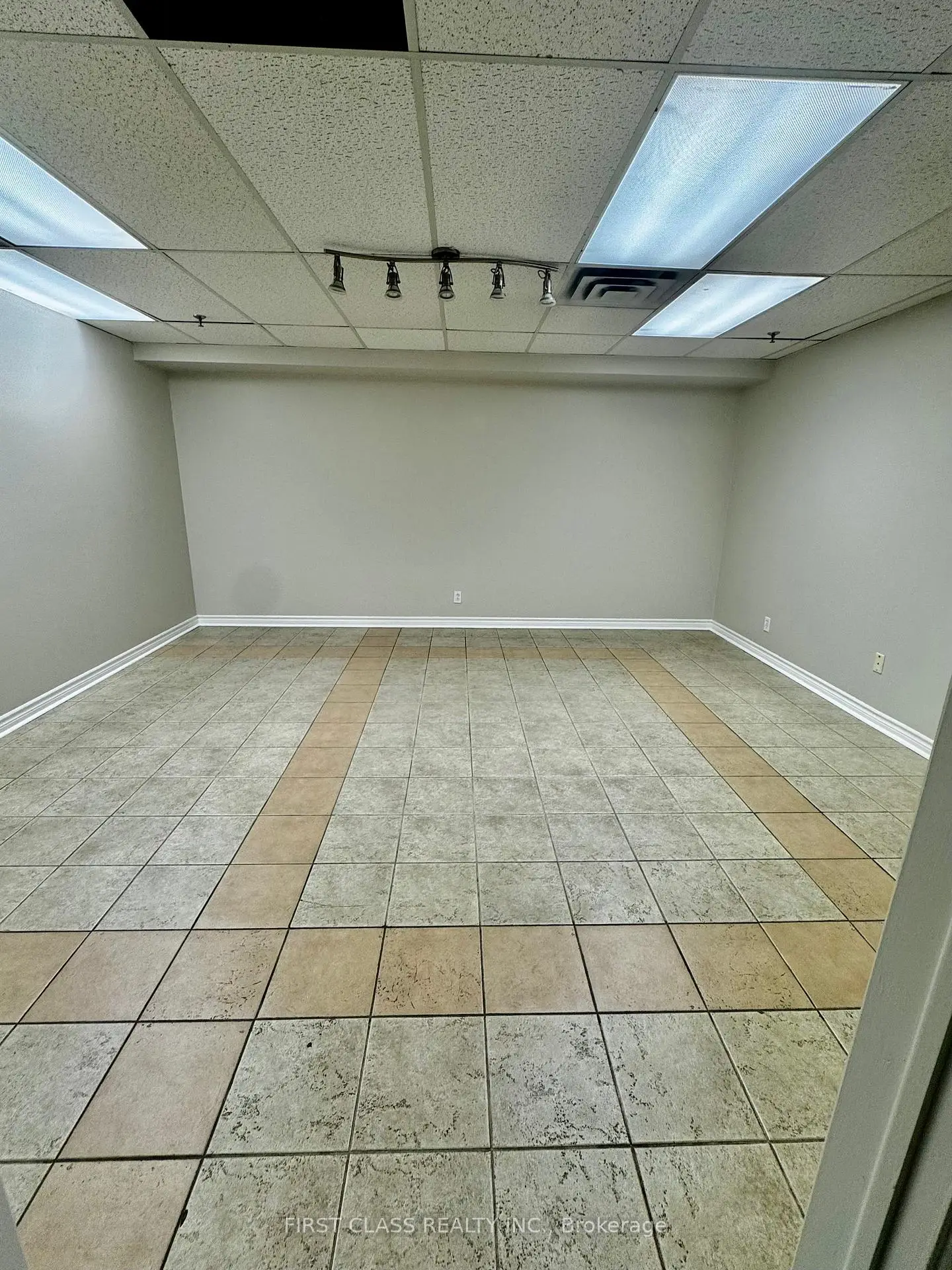 Commercial for lease