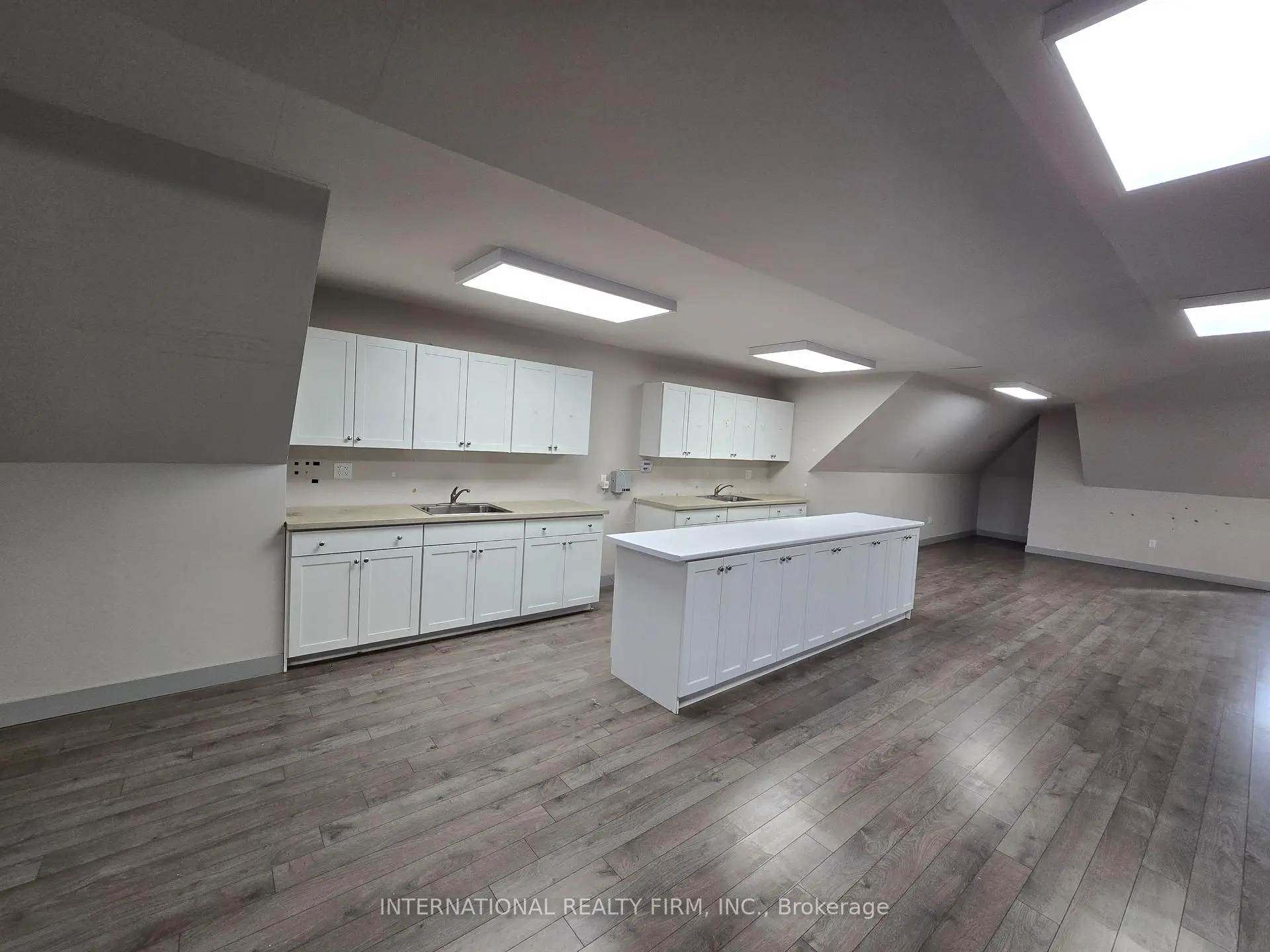 Commercial for lease