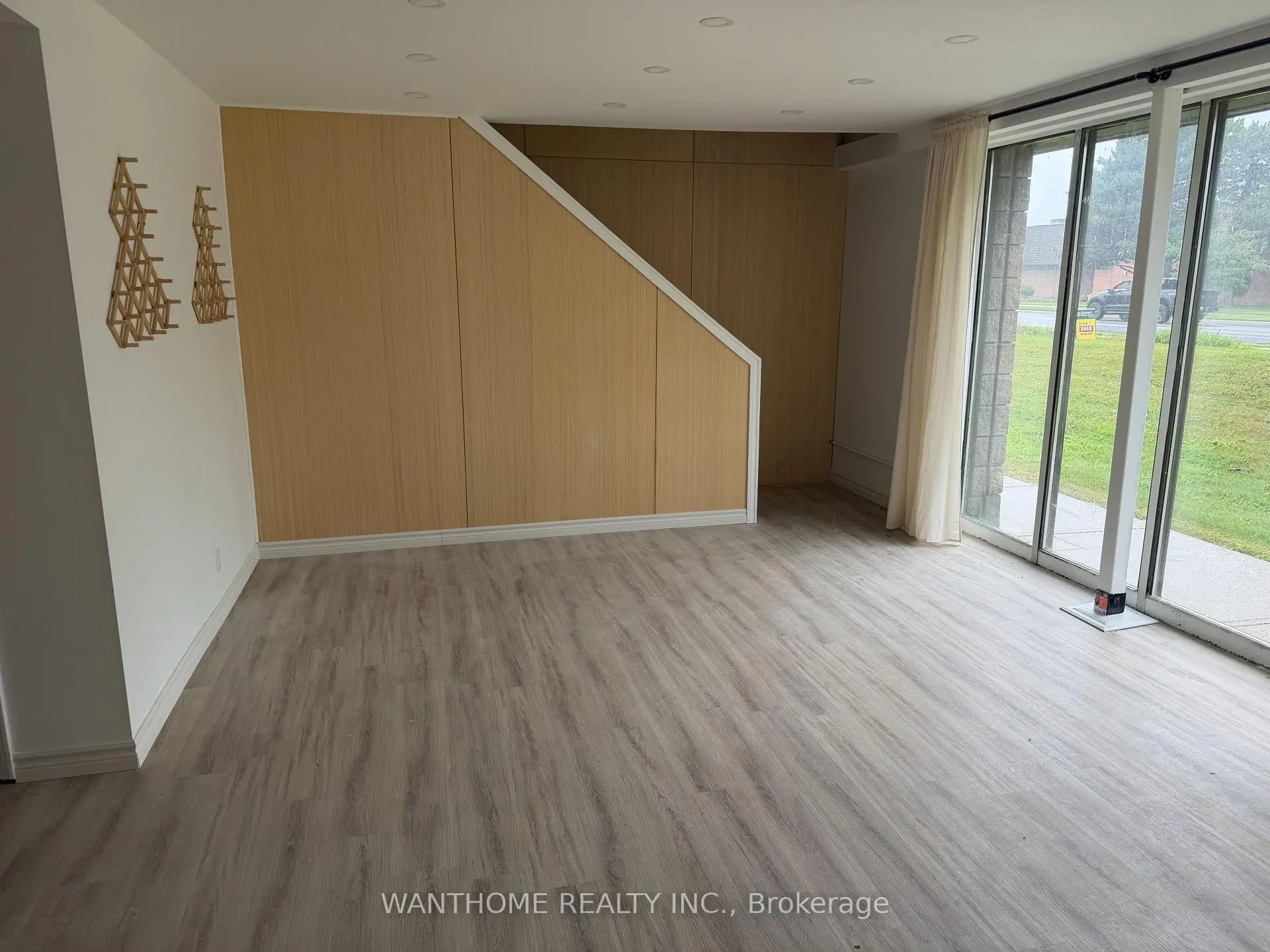 Commercial for lease