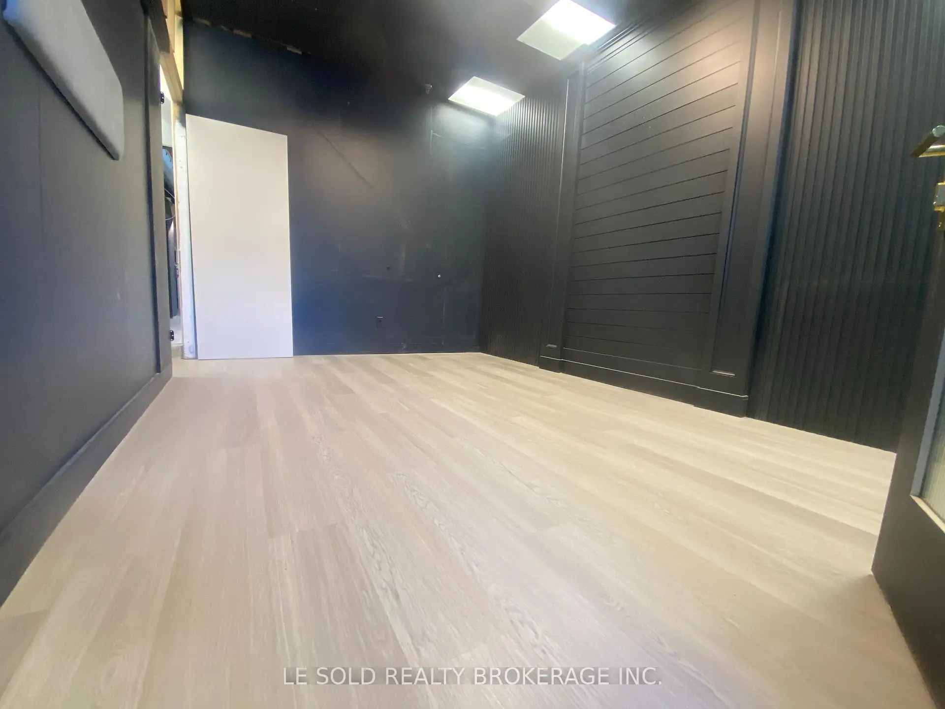 Commercial for lease