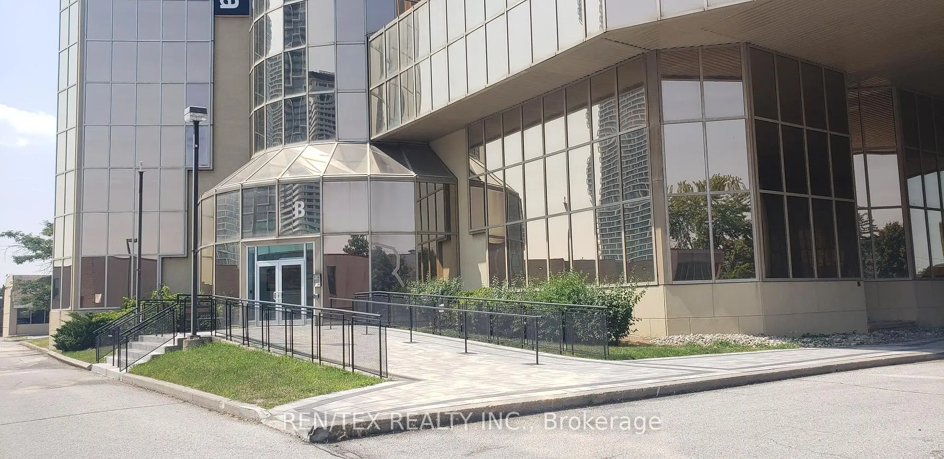 Commercial for lease