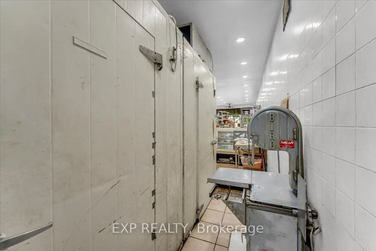 Commercial for lease