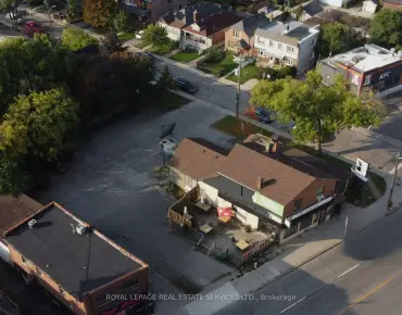3513 Dundas Stre