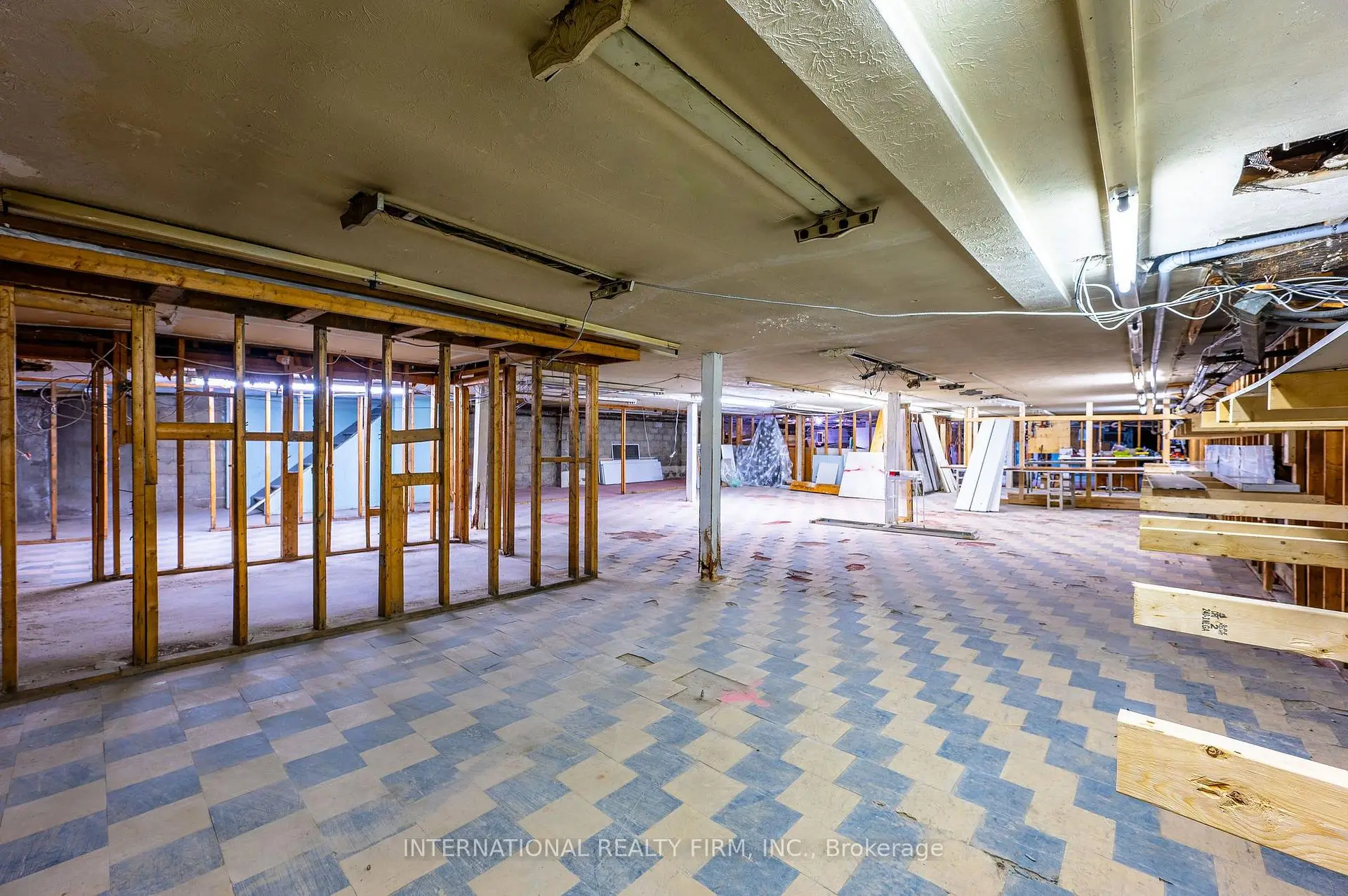 Commercial for lease